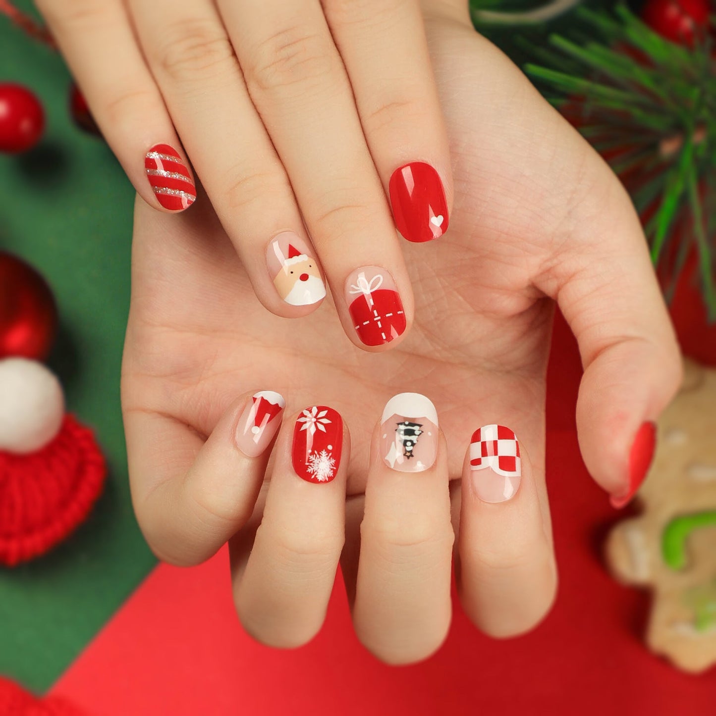 Festive Santa Magic| Short Squoval Manicure | Press On Nails N414 B Tree