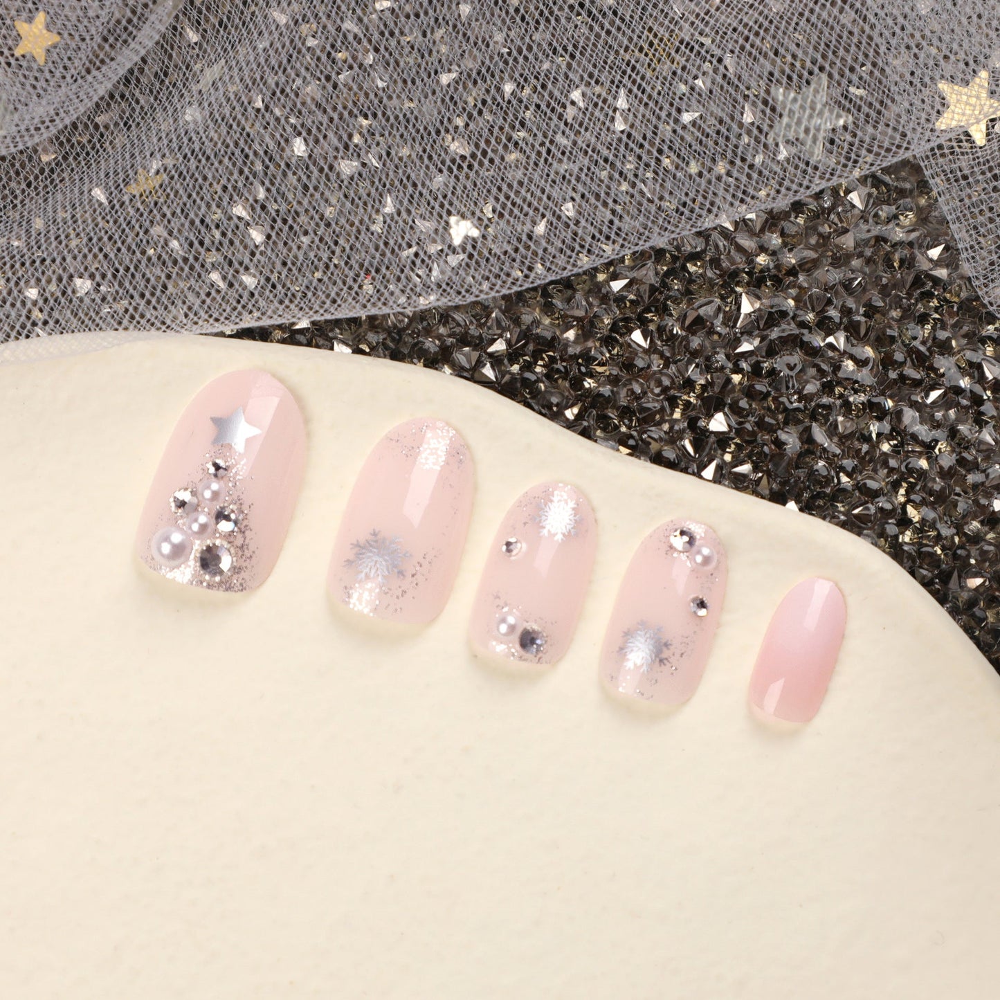 Blushing Snowflake| Short Almond Manicure | Press On Nails N510