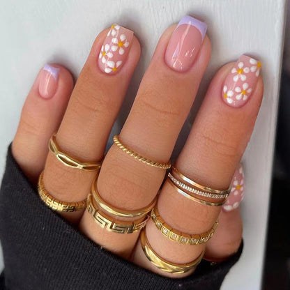 Pastel Flowers | Short Squoval Manicure | Press On Nails N356 Lilac