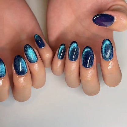 Sapphire Cat's Gaze | Short Almond Manicure | Press On Nails N409