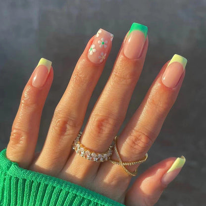 Pastel Flowers | Short Squoval Manicure | Press On Nails N356 Green