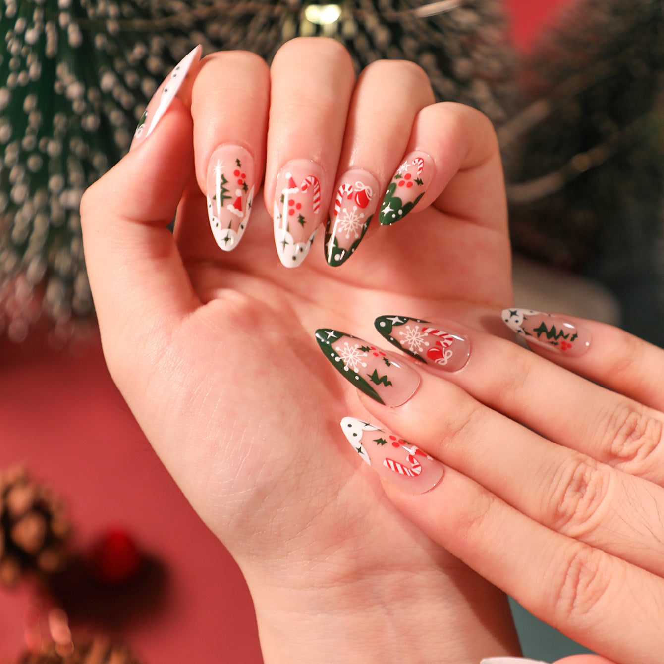 24Pcs/Box Short Square Press On Nails Christmas Gift Snow Snowflake Designer Acrylic Reusable Fake Nails Tips JP1893