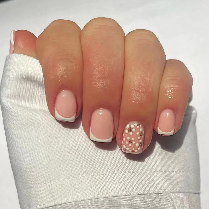 Pure White Floral | Short Squoval Manicure | Press On Nails N437 White